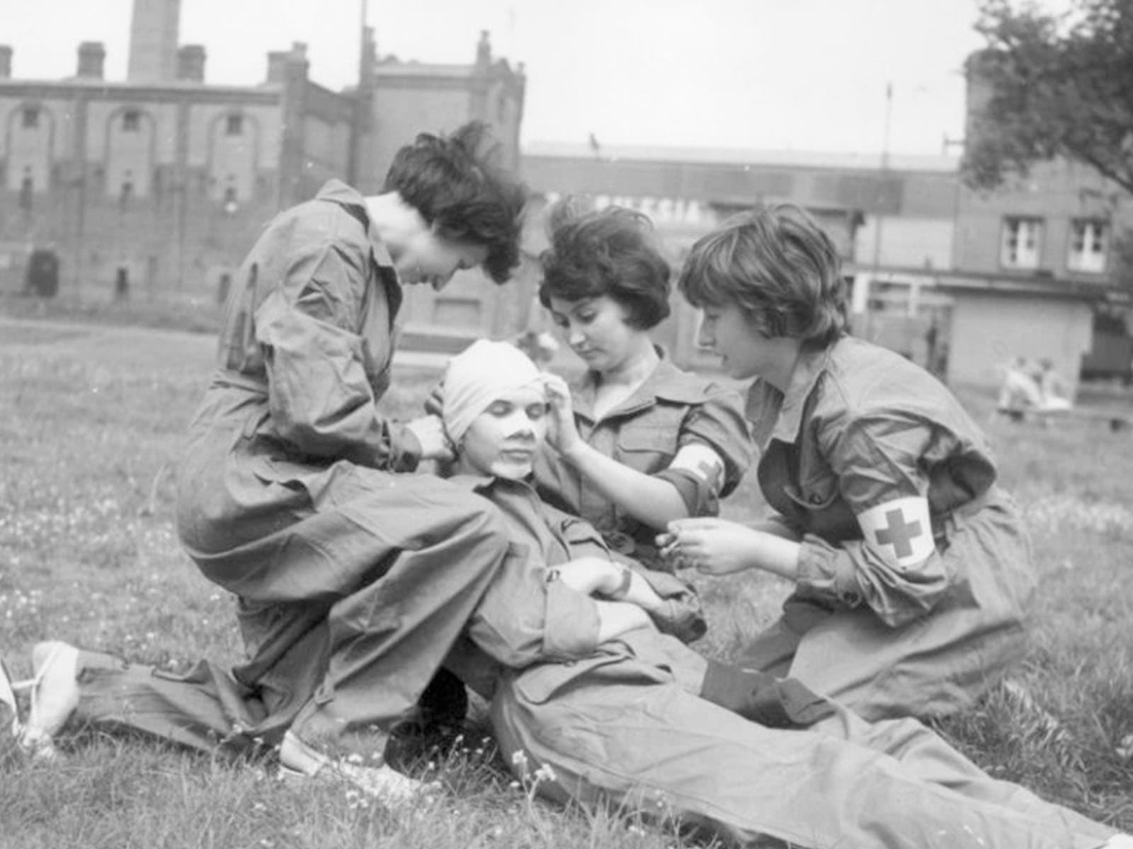 ćwiczenia drużyny motorowej przy Zakładach Cynkowych „Silesia”